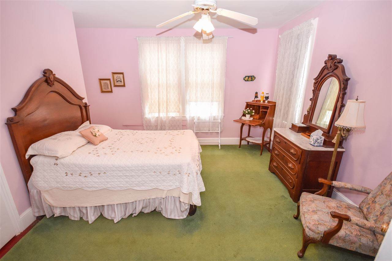 8. Single Family Homes for Sale at 26 Gurney Street Cape May, New Jersey 08204 United States