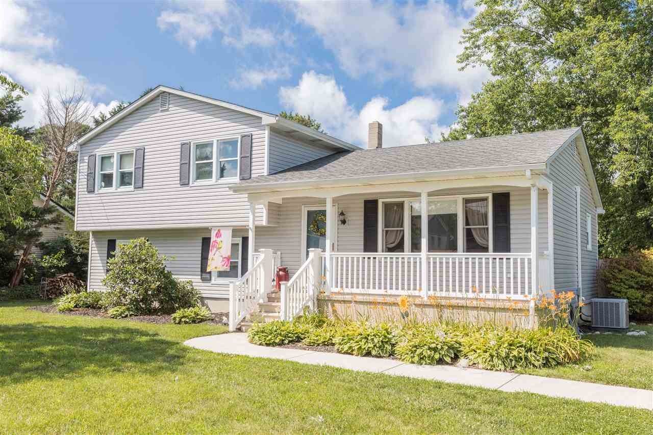 Single Family Homes pour l Vente à 16 Red Cedar Drive Ocean View, New Jersey 08230 États-Unis