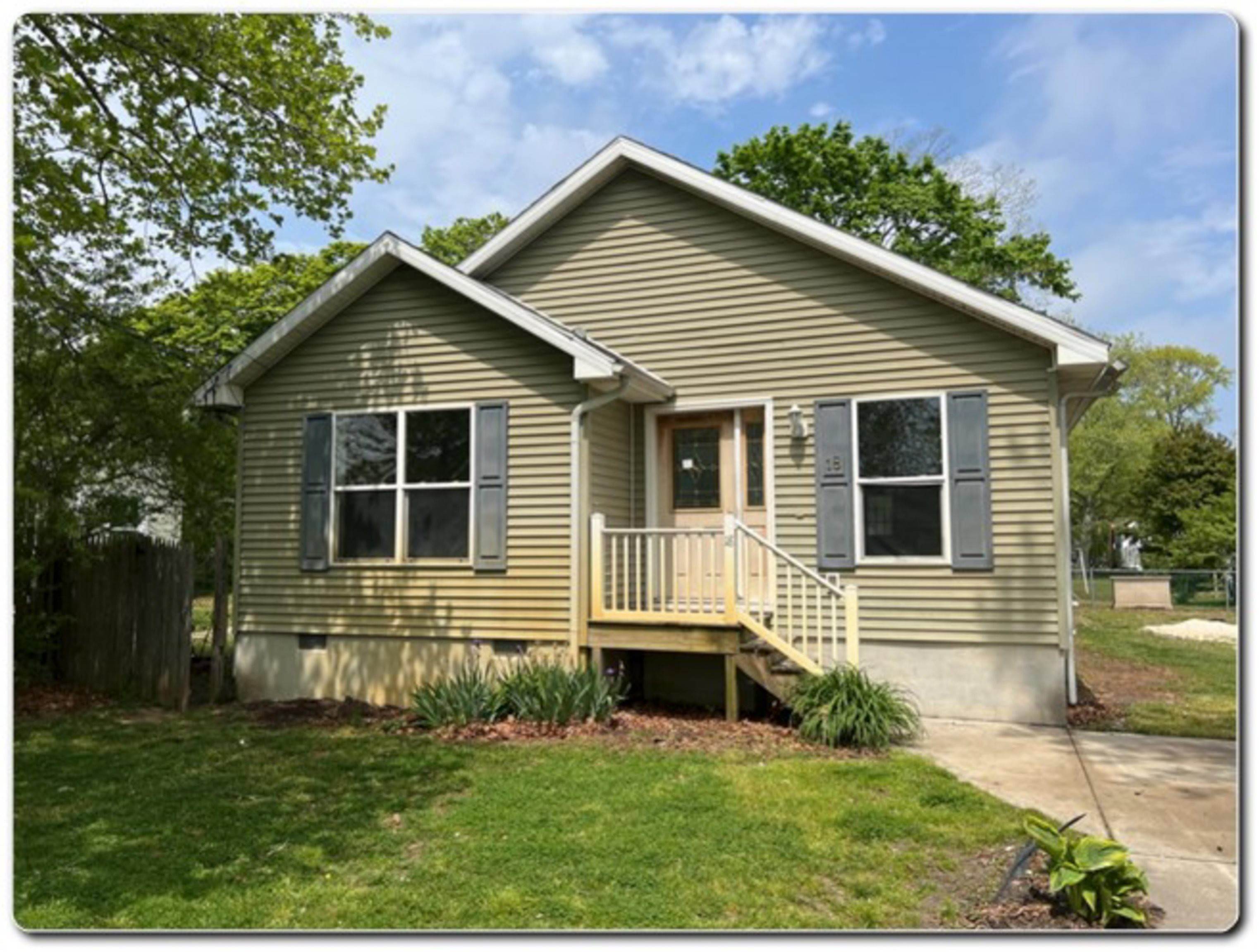 Single Family Homes для того Продажа на 18 Lafayette Avenue Del Haven, Нью-Джерси 08251 Соединенные Штаты