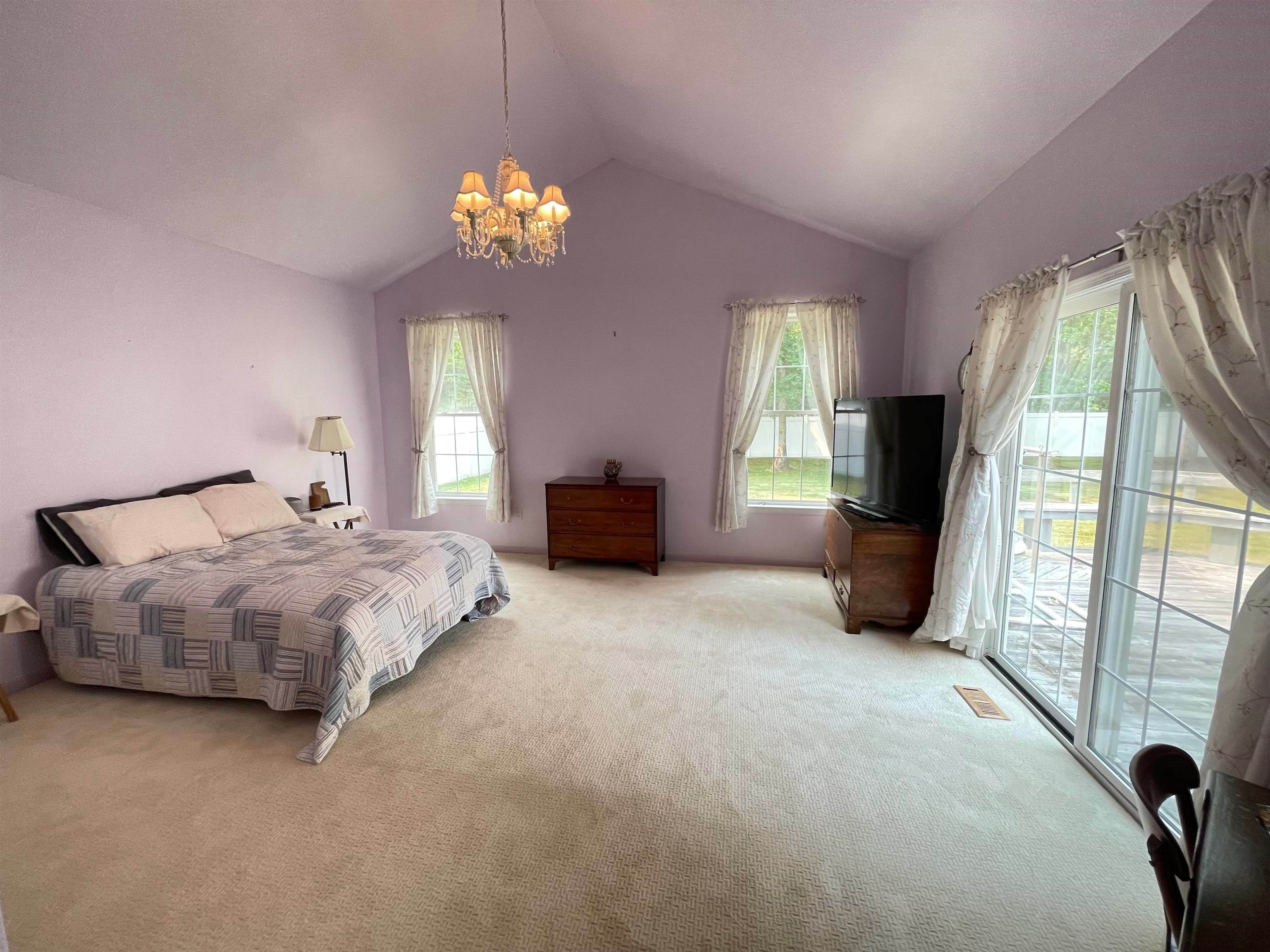 11. Single Family Homes for Sale at 222 Castle Pine Drive Egg Harbor Township, New Jersey 08234 United States