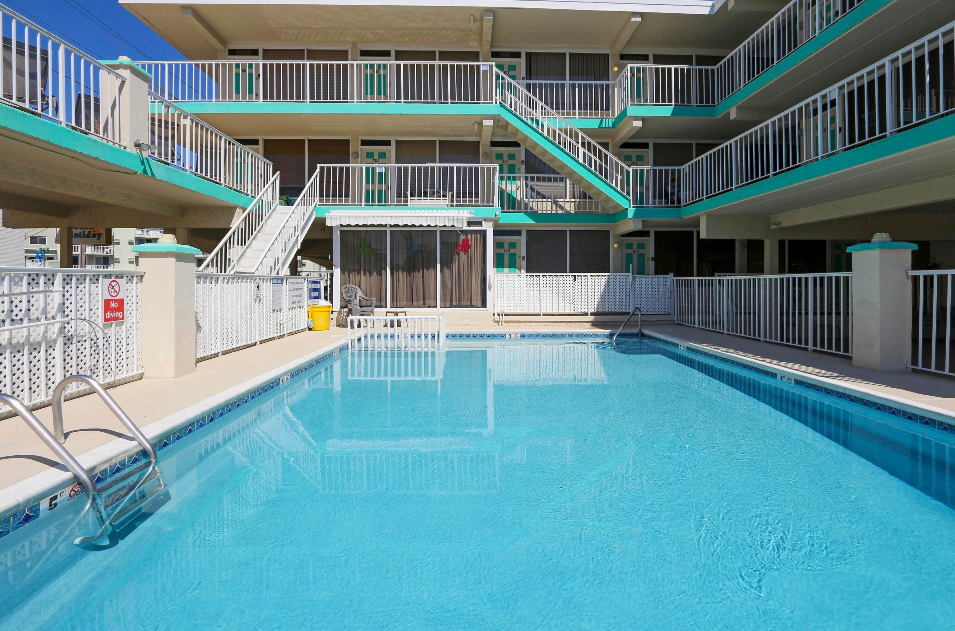 19. Condominiums for Sale at 3110 Atlantic Avenue Wildwood, New Jersey 08206 United States
