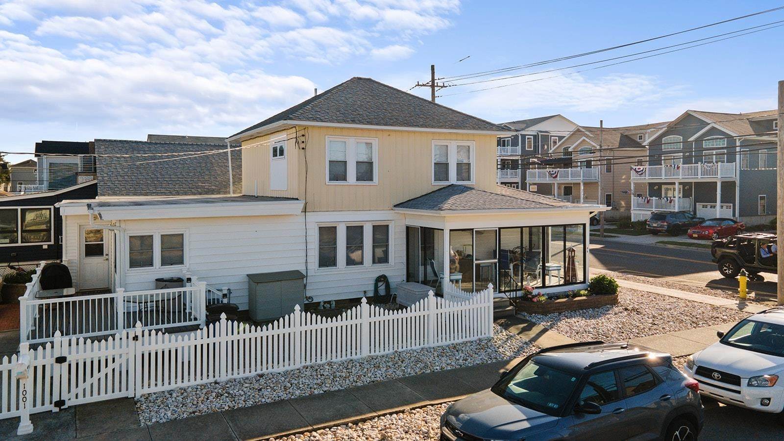 7. Single Family Homes for Sale at 1001 New York Avenue North Wildwood, New Jersey 08260 United States
