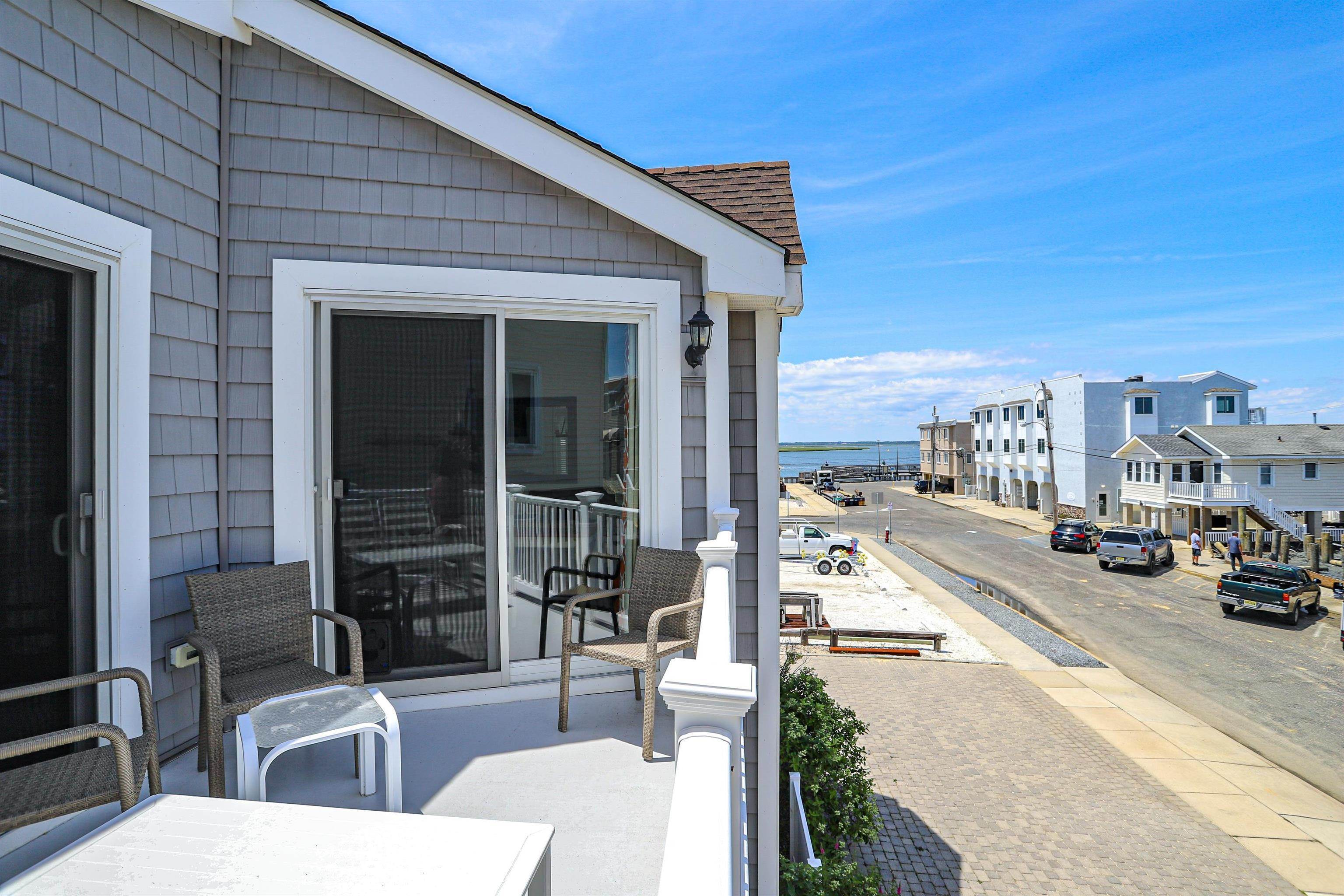 17. Condominiums for Sale at 331 83rd Street Stone Harbor, New Jersey 08247 United States