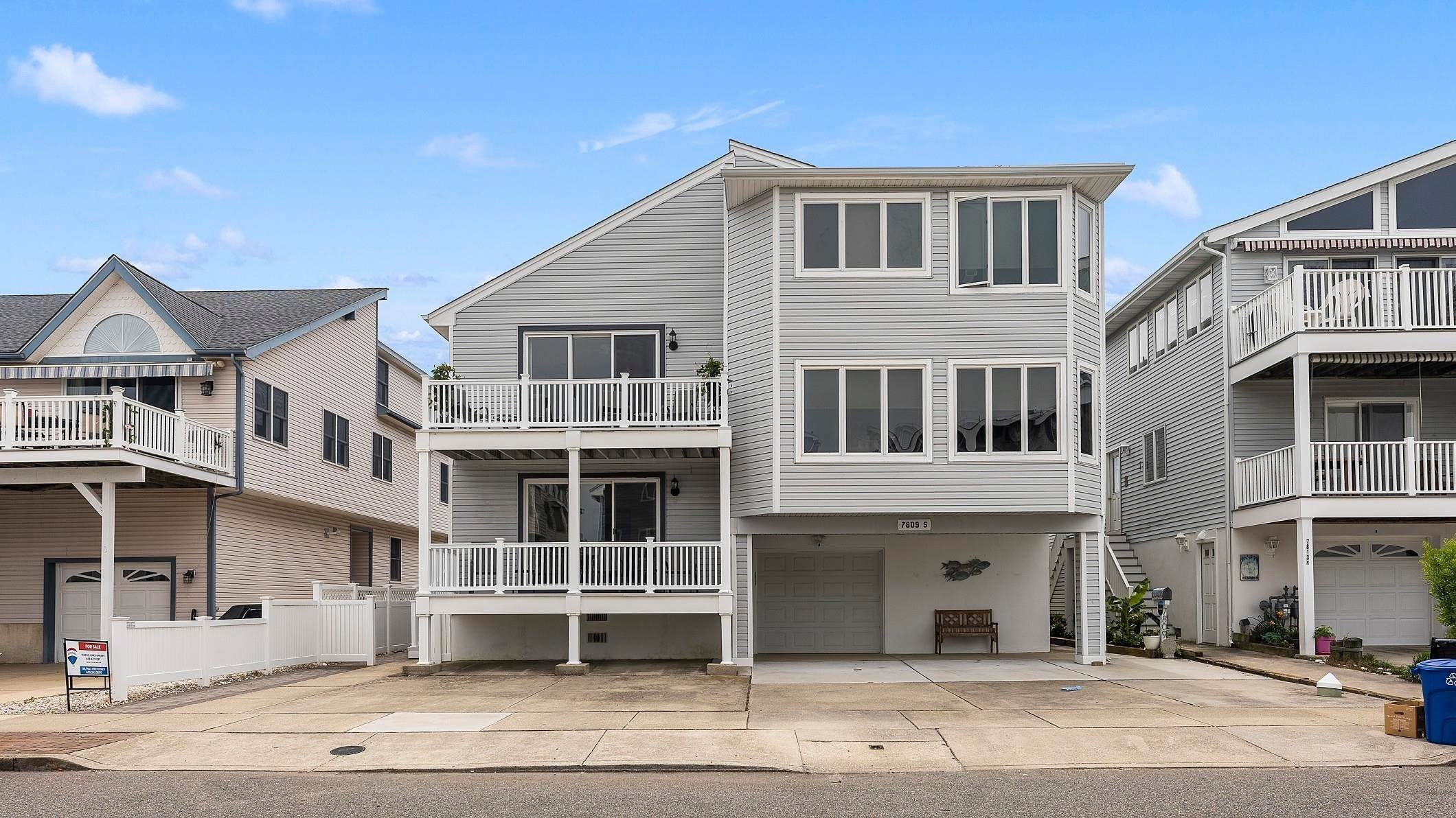 3. Condominiums for Sale at 7809 Roberts Avenue Sea Isle City, New Jersey 08243 United States