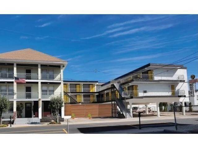 1. Condominiums for Sale at 313 E Glenwood Avenue Wildwood, New Jersey 08260 United States