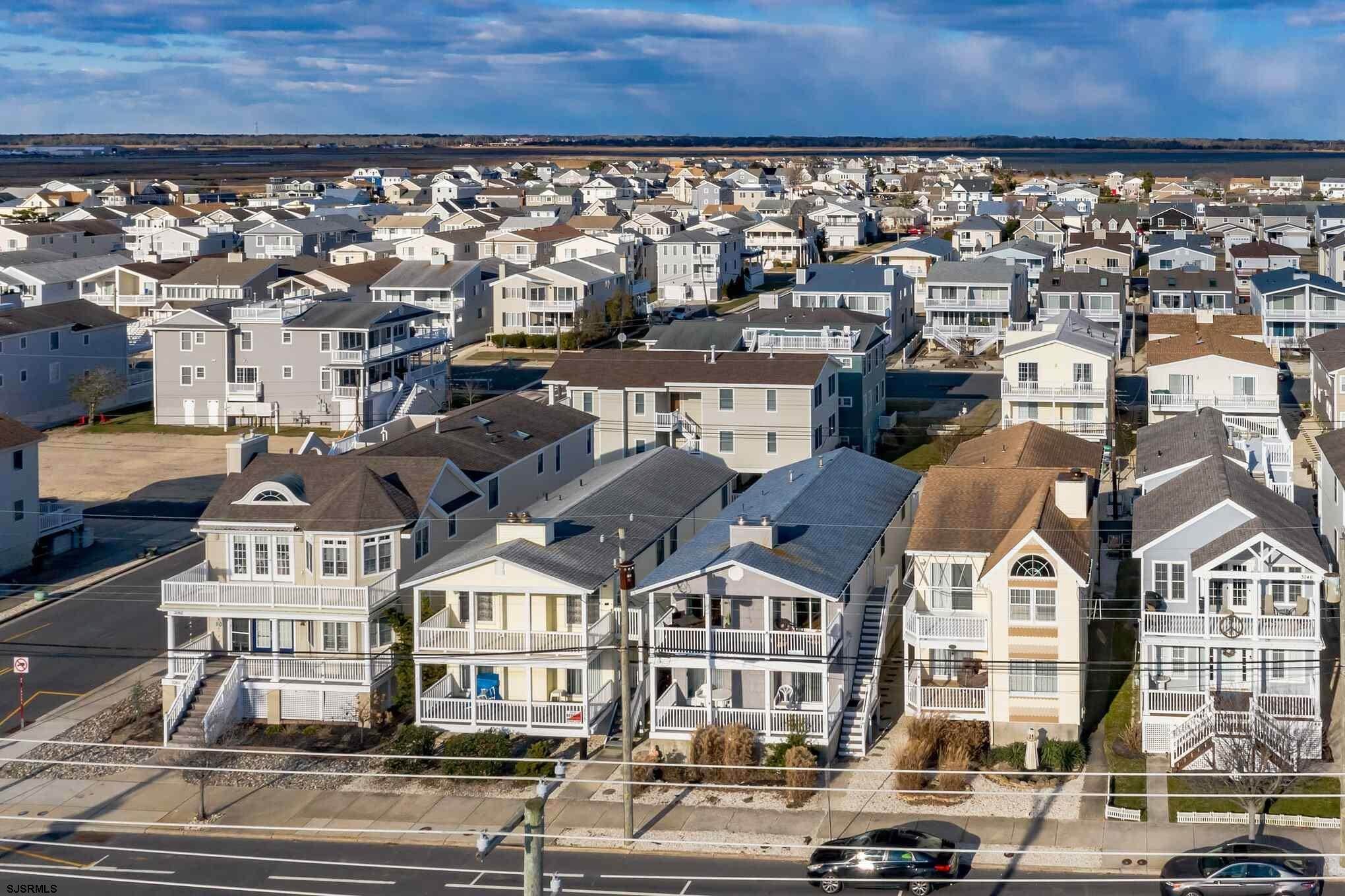 20. Condominiums for Sale at 3054 West Avenue Avenue Ocean City, New Jersey 08226 United States