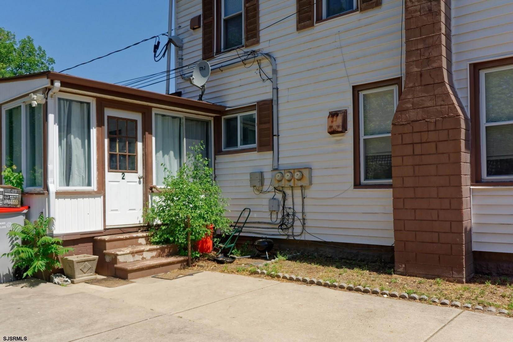 16. Multi-Family Homes for Sale at 2903 S Lincoln Avenue East Vineland, New Jersey 08361 United States