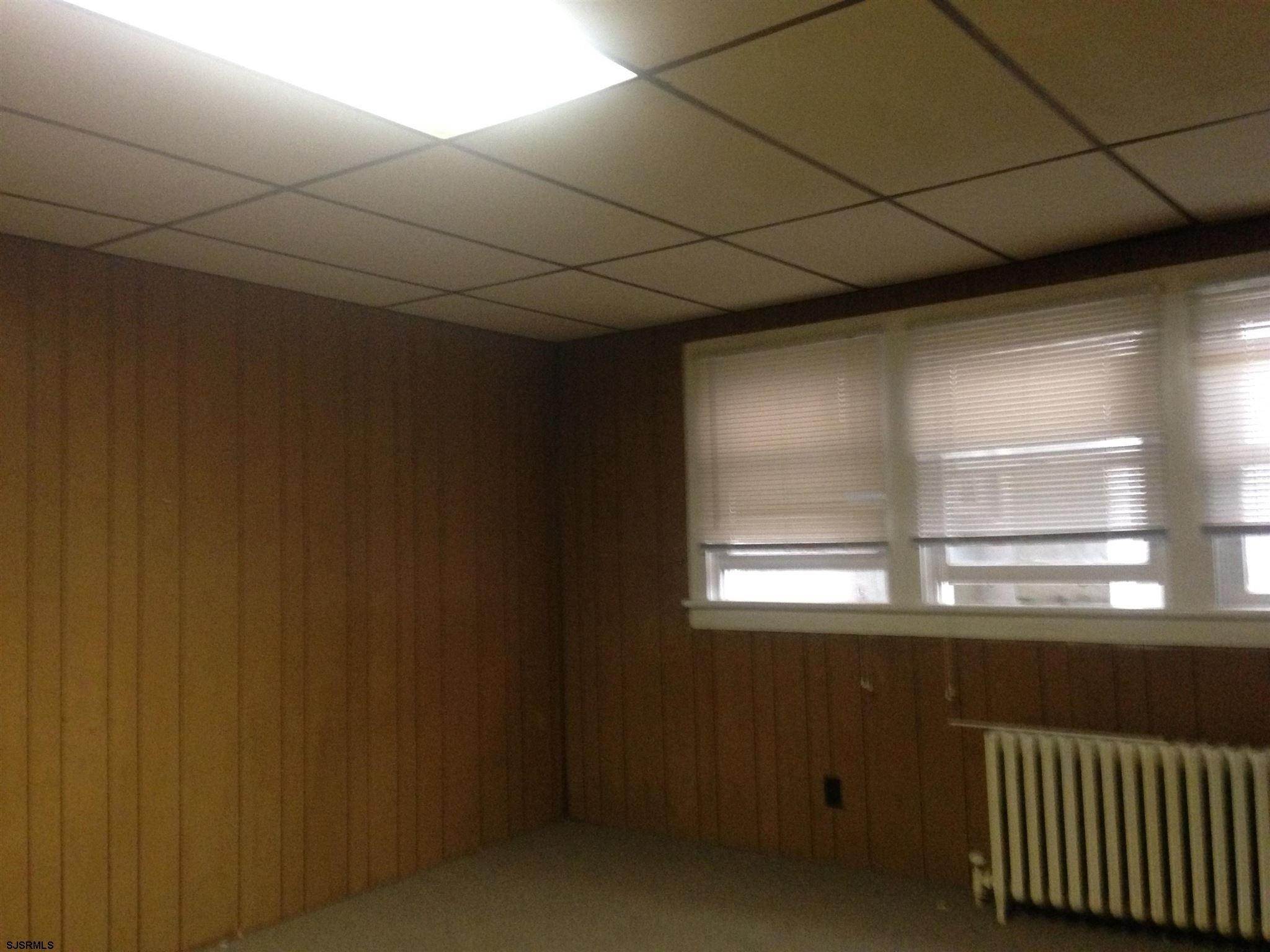 18. Commercial for Sale at 2760 W Boulevard Blvd Vineland, New Jersey 08360 United States