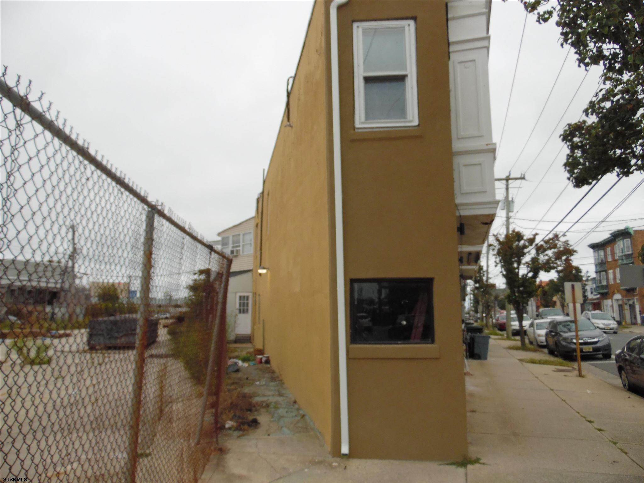 2. Commercial for Sale at 2531 fairmount Avenue Atlantic City, New Jersey 08401 United States