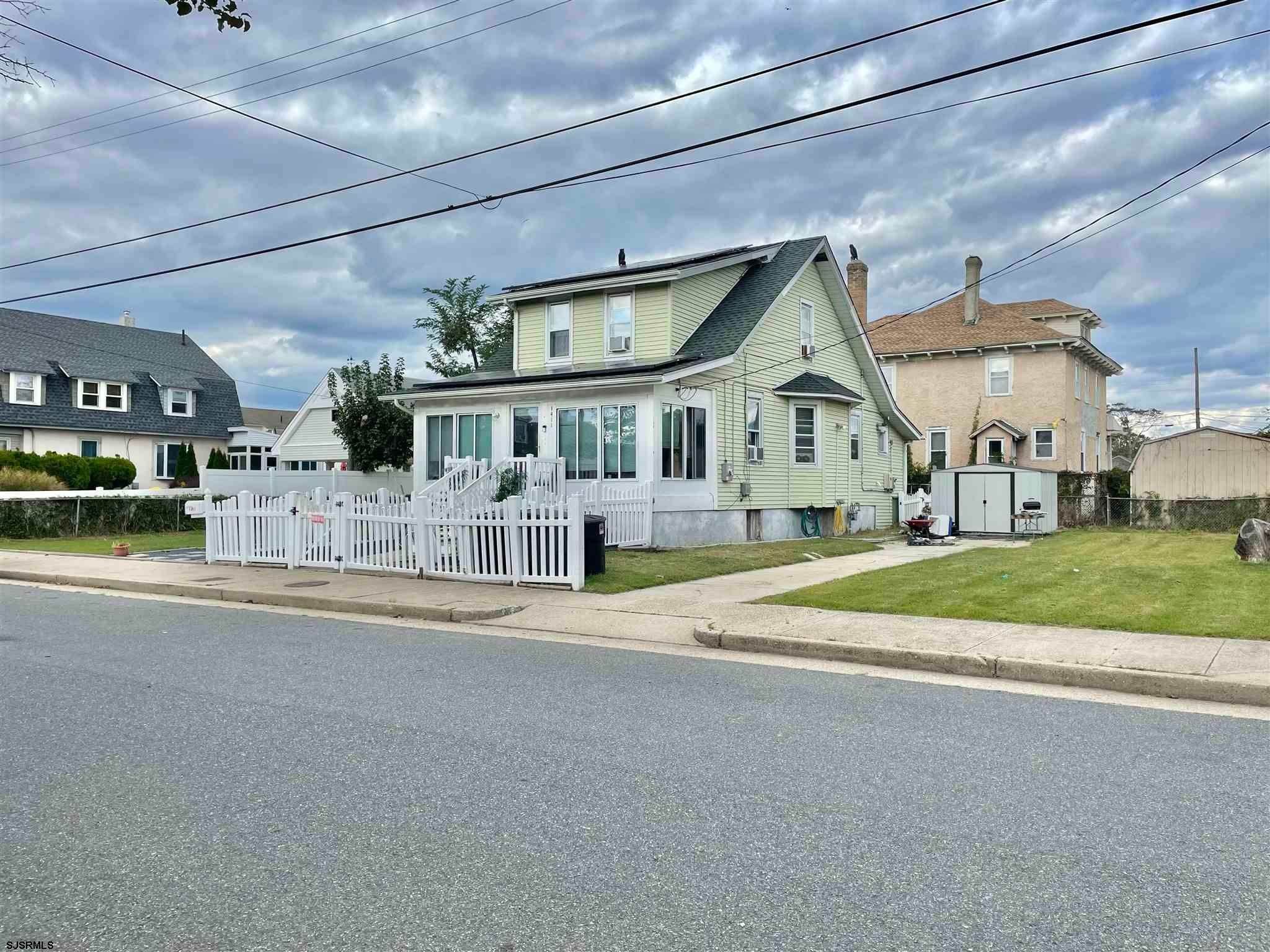 2. Single Family Homes for Sale at 1411 Emerson Avenue Venice Park, New Jersey 08401 United States