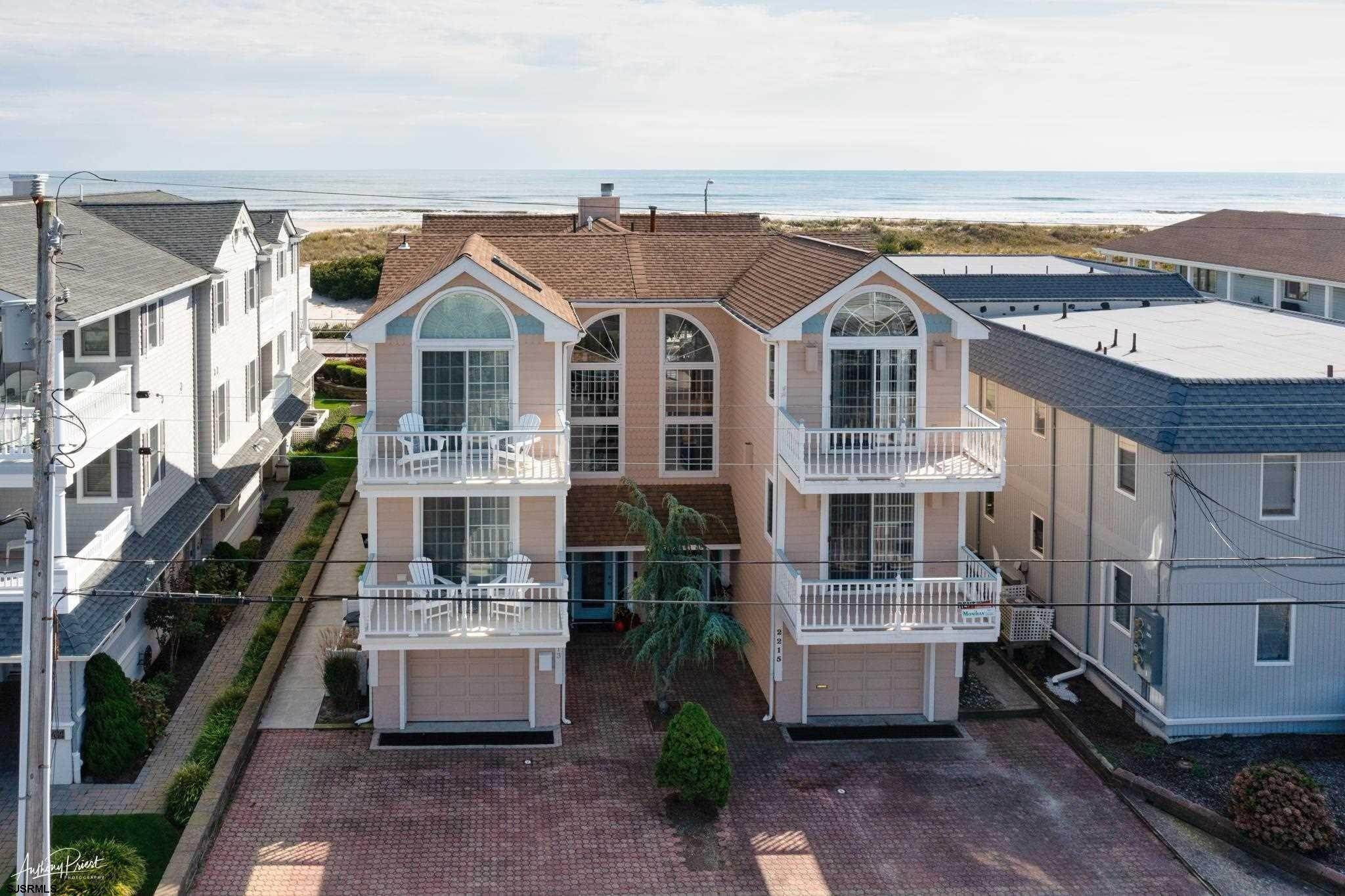 20. Condominiums for Sale at 2213 Wesley Avenue Ocean City, New Jersey 08226 United States