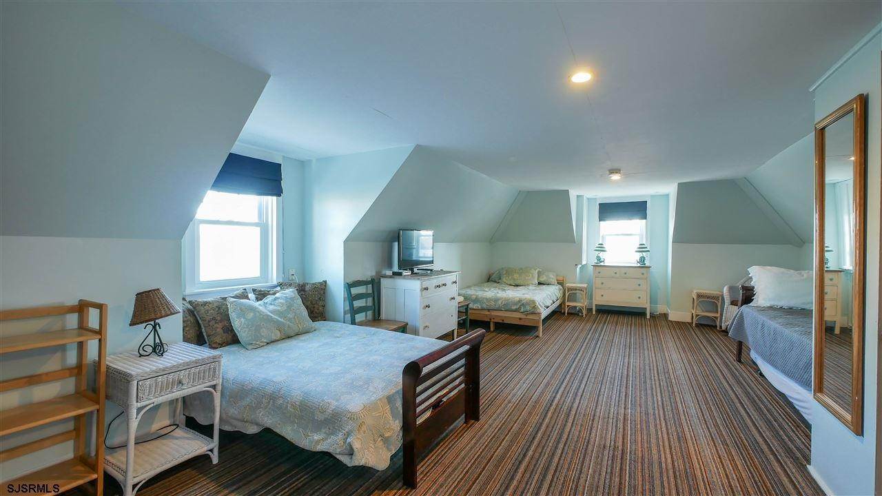 17. Single Family Homes at 14 Ocean Road Ocean City, New Jersey 08226 United States