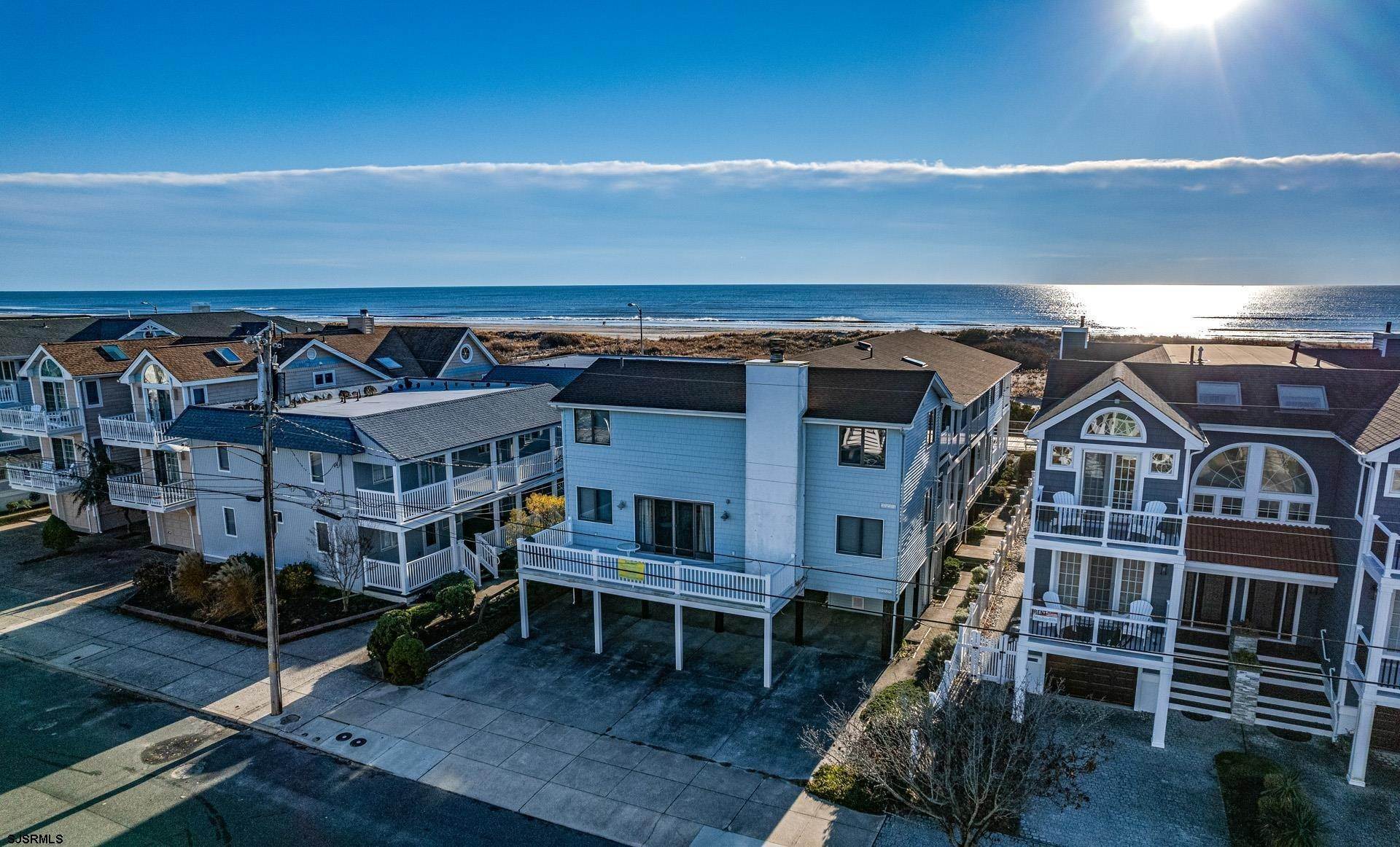 14. Condominiums for Sale at 2221 Wesley Avenue Avenue Ocean City, New Jersey 08226 United States