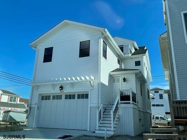 4. Single Family Homes for Sale at 2800 Asbury Avenue Ocean City, New Jersey 08226 United States