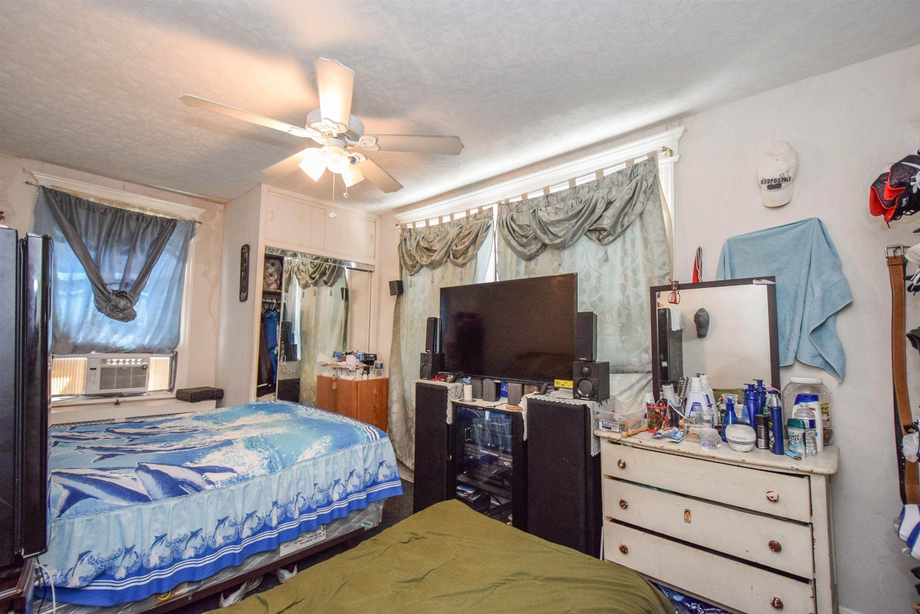 12. Multi-Family Homes for Sale at 29 N Raleigh Avenue Atlantic City, New Jersey 08401 United States