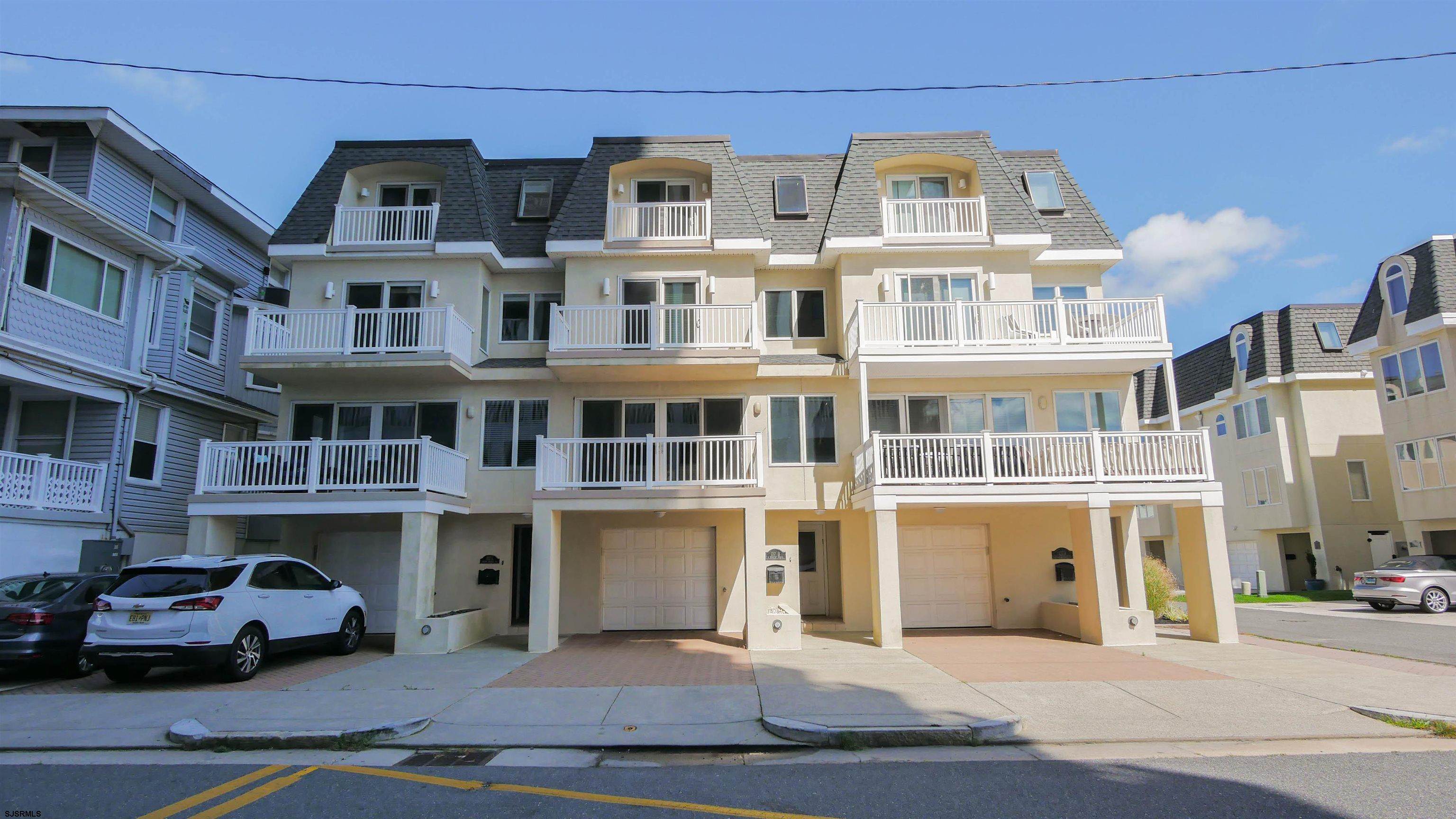 Single Family Homes в 137 S Berkley Square Atlantic City, Нью-Джерси 08401 Соединенные Штаты