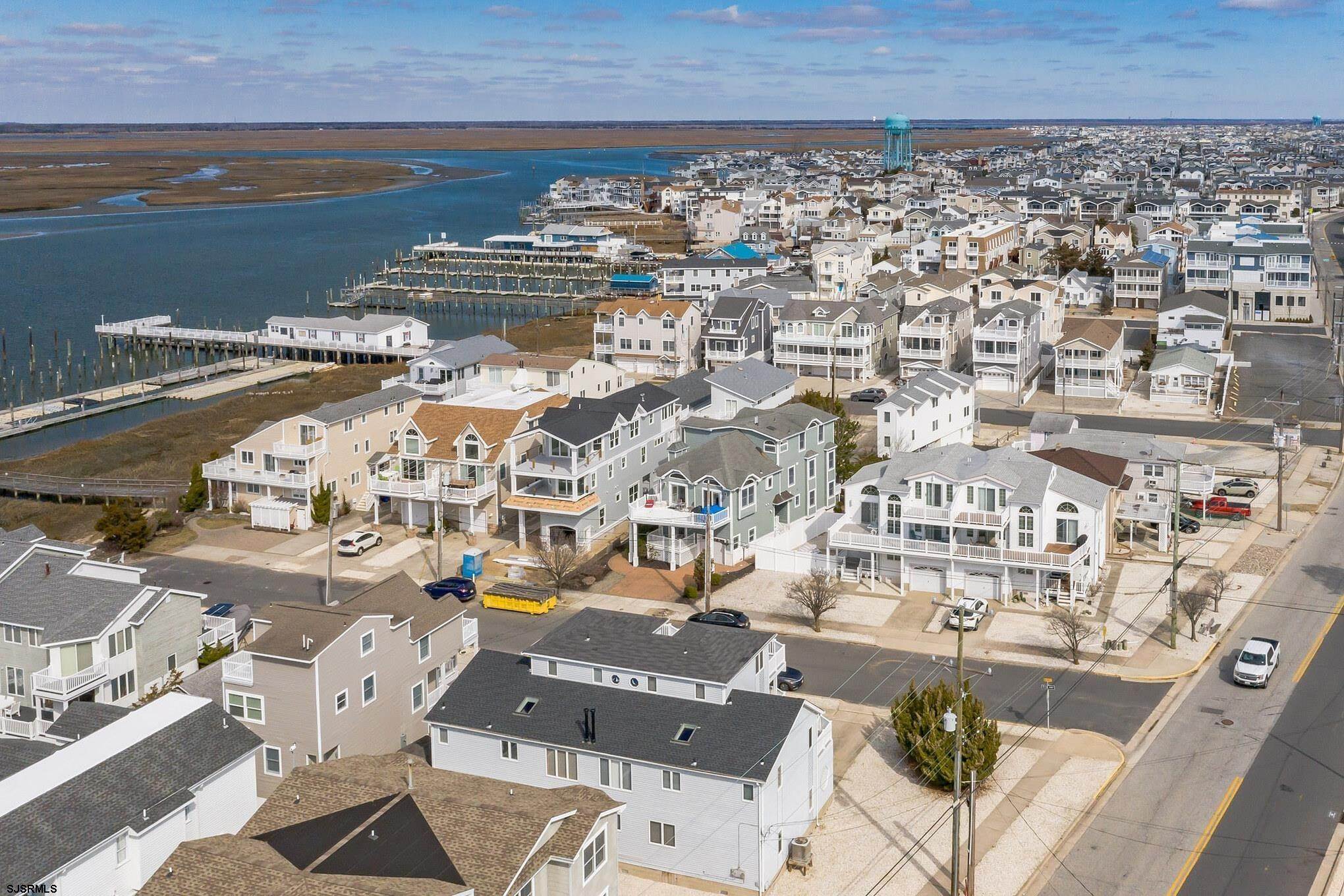 4. Single Family Homes for Sale at 211 89th St Street Sea Isle City, New Jersey 08243 United States