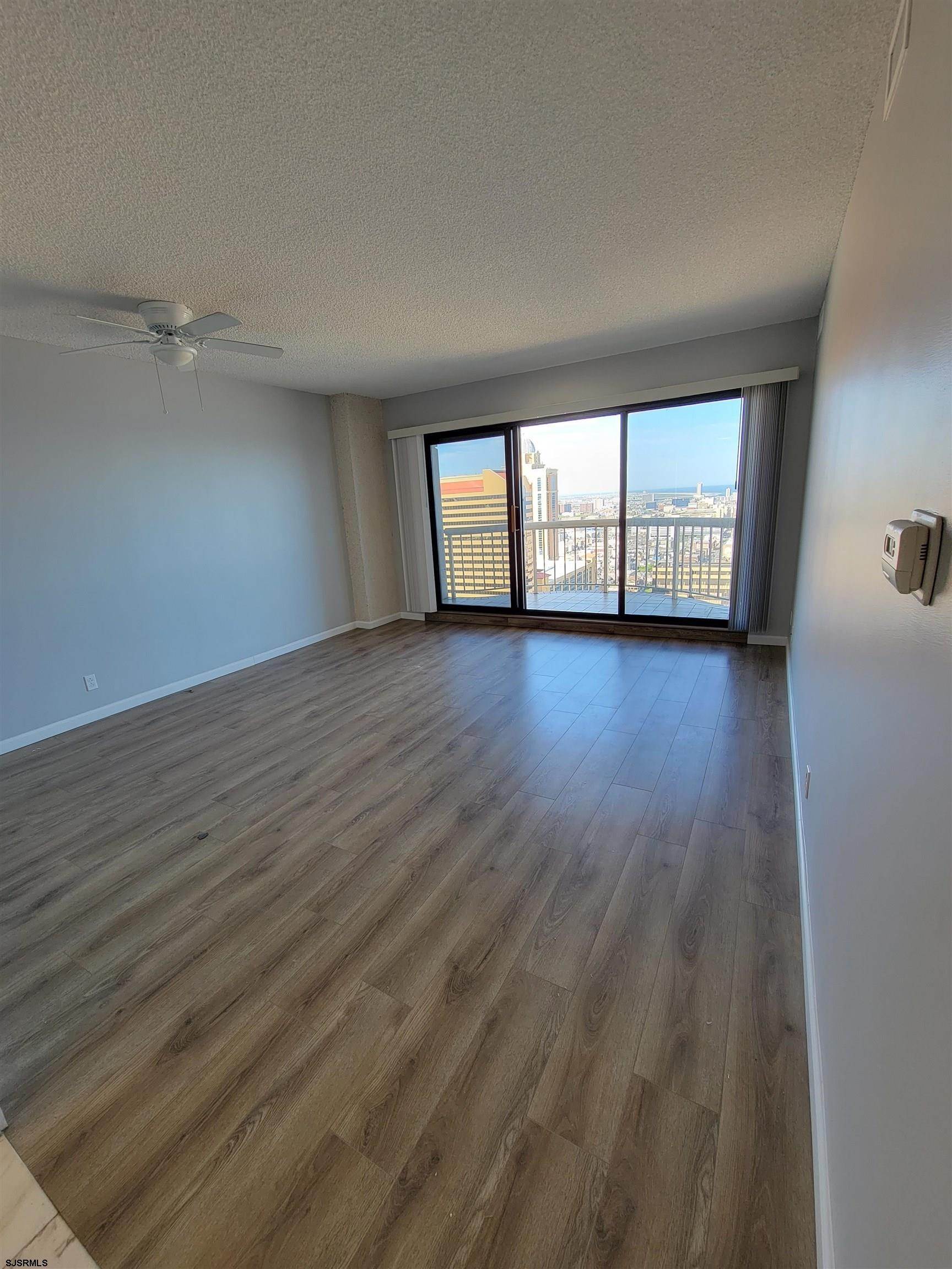 5. Condominiums for Sale at 3101 Boardwalk #3203A-1 Atlantic City, New Jersey 08401 United States