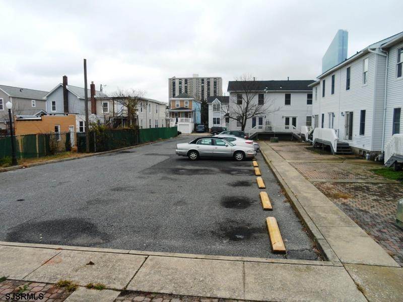 11. Single Family Homes for Sale at 322 Madison Avenue Atlantic City, New Jersey 08401 United States
