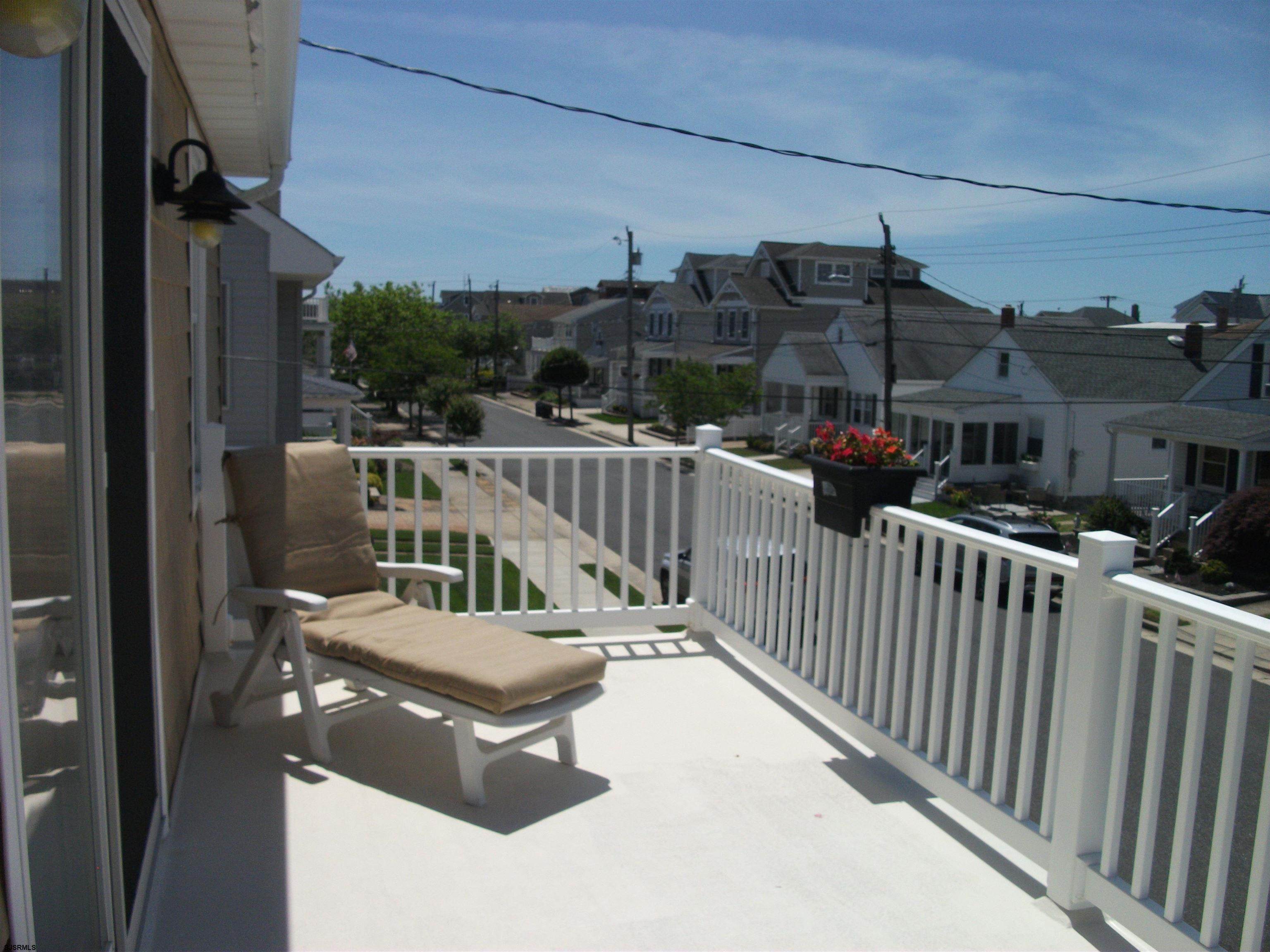20. Single Family Homes for Sale at 119 N Huntington Margate, New Jersey 08402 United States