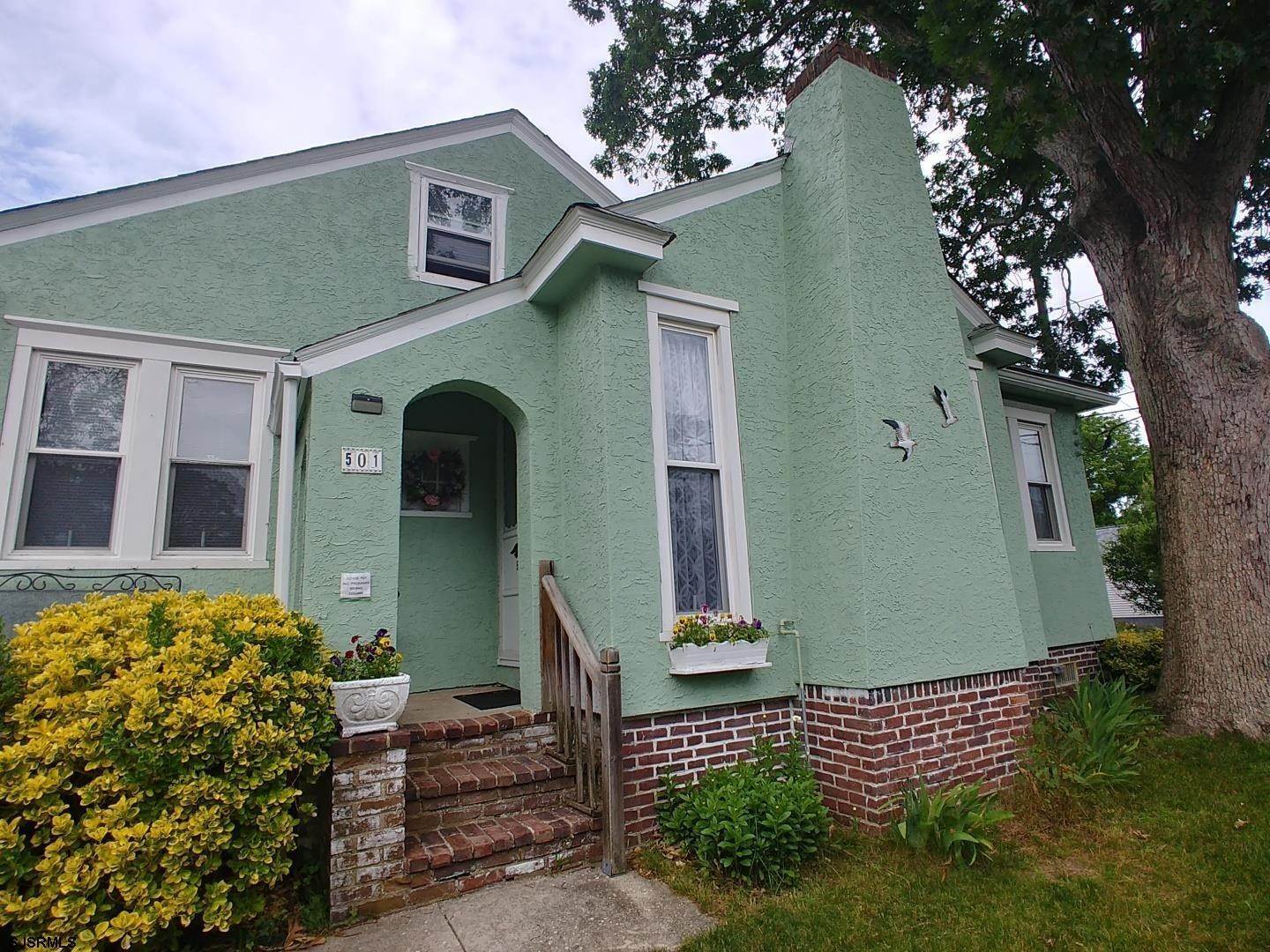 1. Single Family Homes for Sale at 501 W New Jersey Avenue Avenue Somers Point, New Jersey 08244 United States