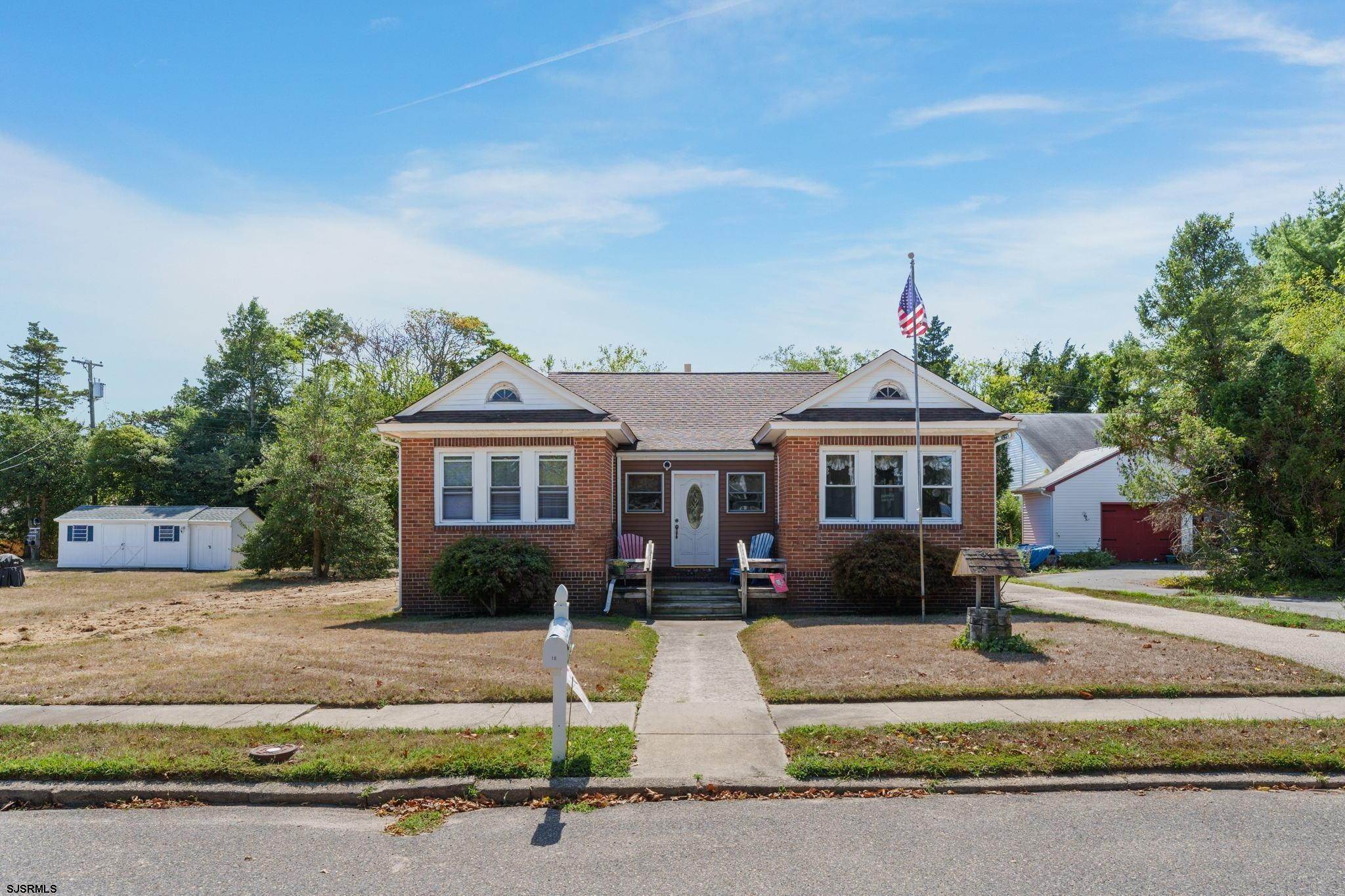 Single Family Homes pour l Vente à 18 E Golden Oak Lane Beesleys Point, New Jersey 08223 États-Unis