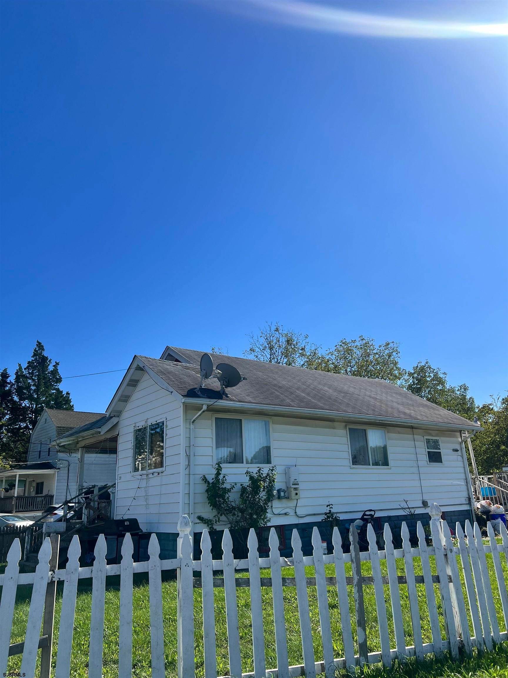 Single Family Homes для того Продажа на 217 Woodland Avenue Avenue Pleasantville, Нью-Джерси 08232 Соединенные Штаты