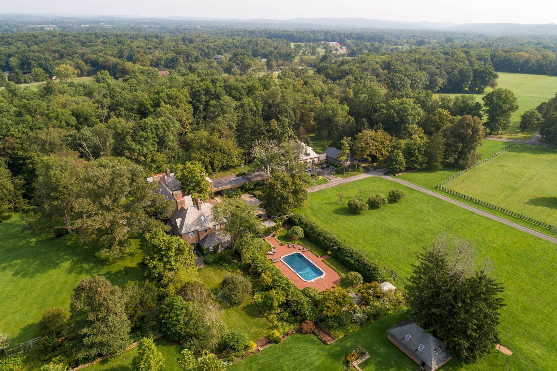 43. Single Family Homes for Sale at River Run Farm: Storied Country Estate 455 Bunn Road Bedminster, New Jersey 07921 United States