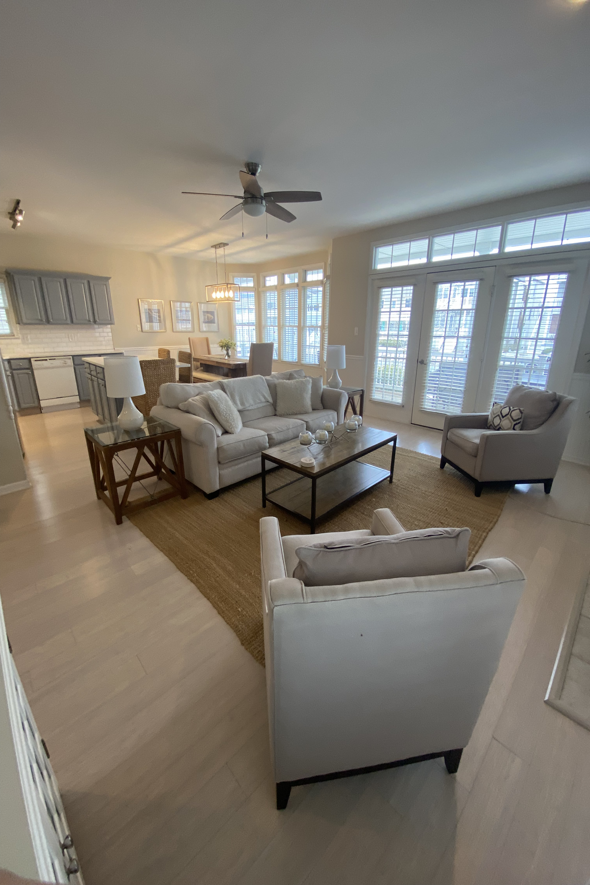3. Condominiums for Sale at 3105 Simpson Ave #1 3105 Simpson Ave, #1 (first floor) Ocean City, New Jersey 08226 United States