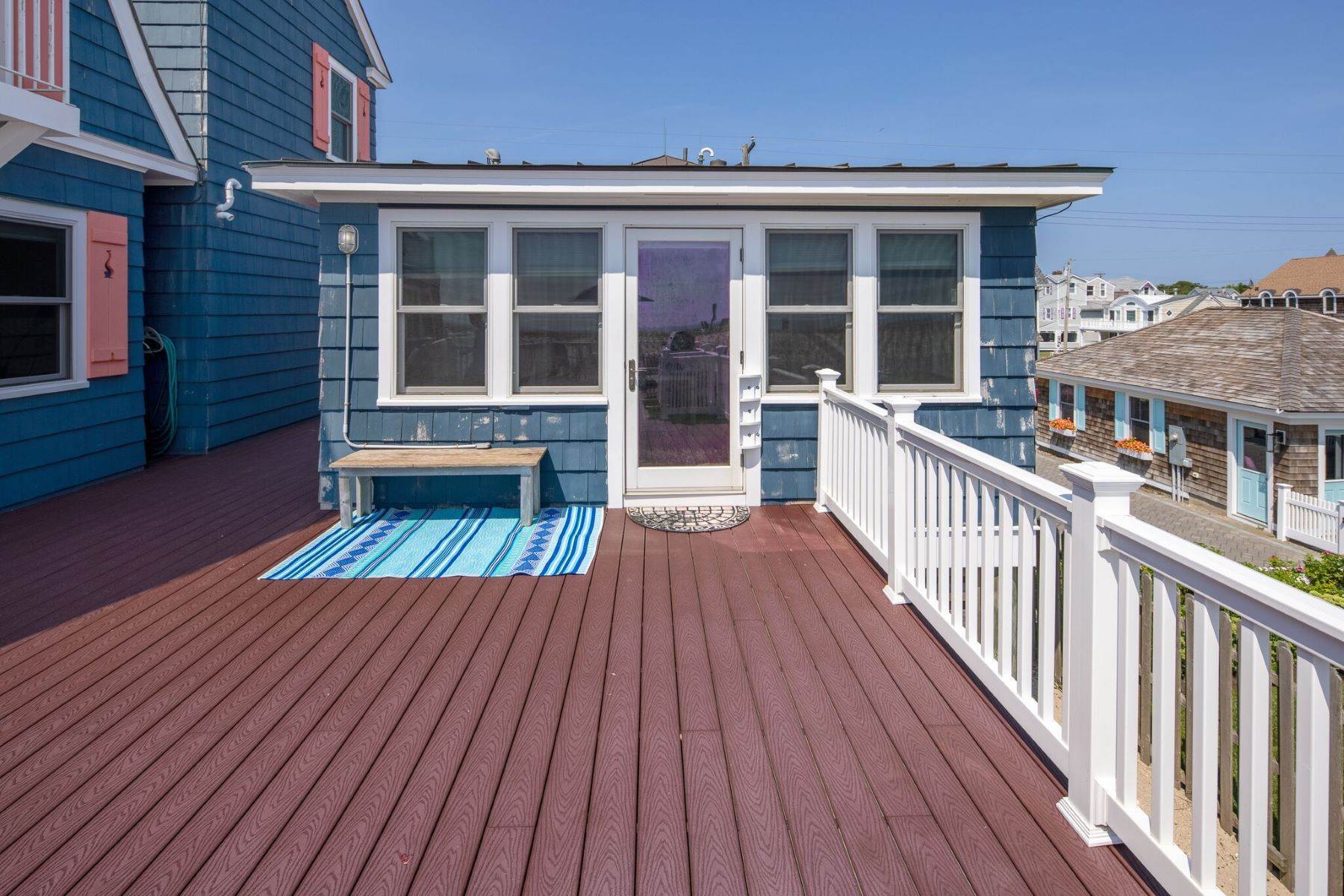 40. Single Family Homes for Sale at 'The Copper House' Classic Beach Home with Modern Touches 409 East Avenue Bay Head, New Jersey 08724 United States
