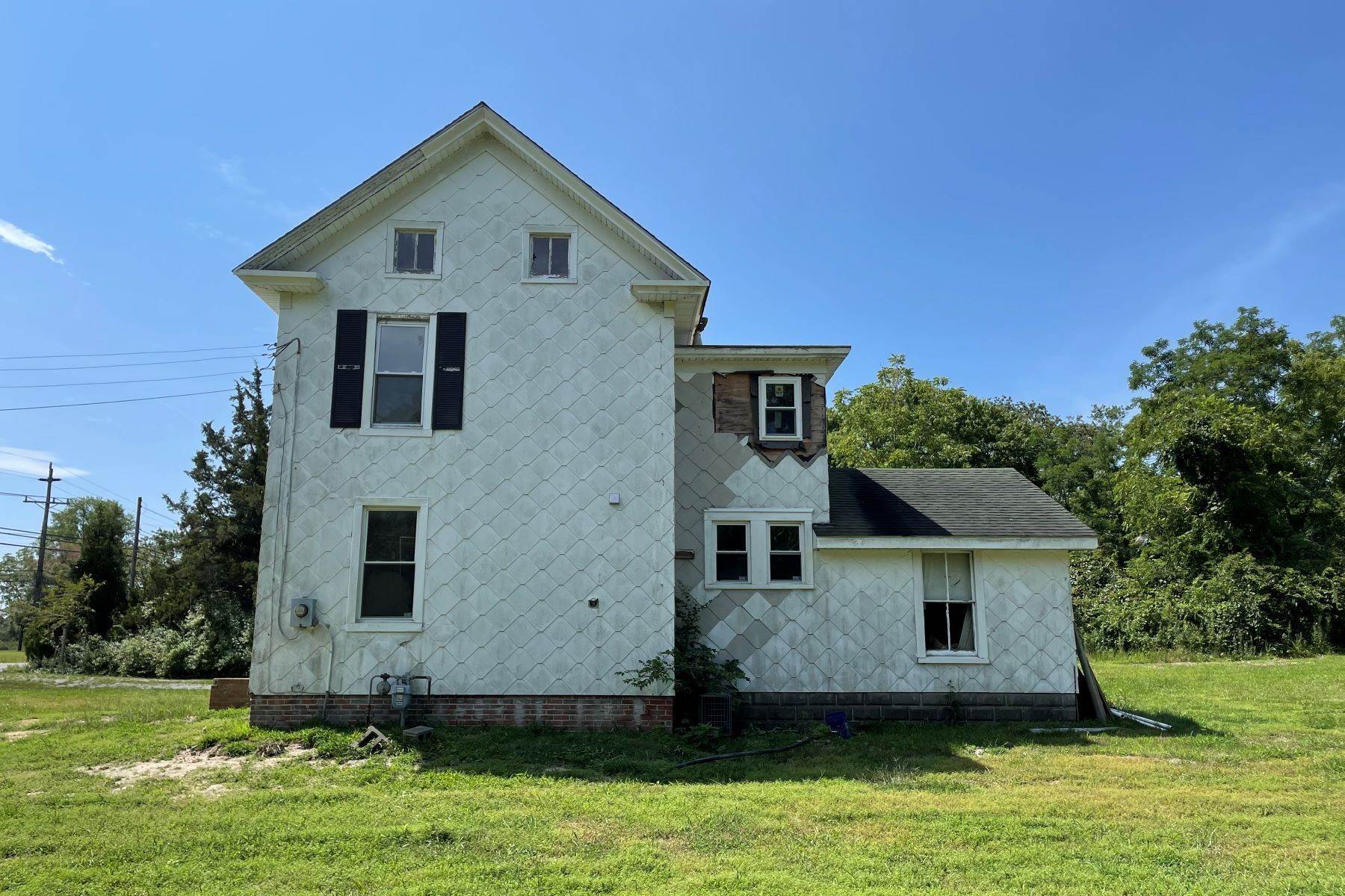 15. Single Family Homes for Sale at 3048 Rte 9, Upper Twp 3048 Route 9 South Seaville, New Jersey 08230 United States