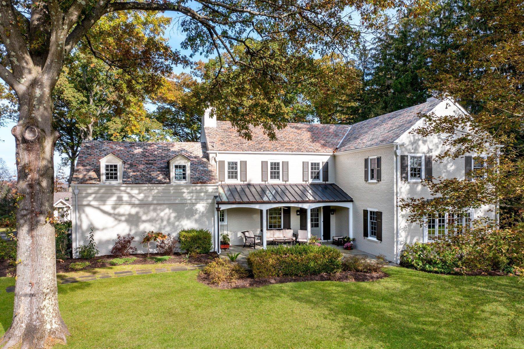 Single Family Homes 为 销售 在 2690 Oak Hill Drive Allison Park, 宾夕法尼亚州 15101 美国