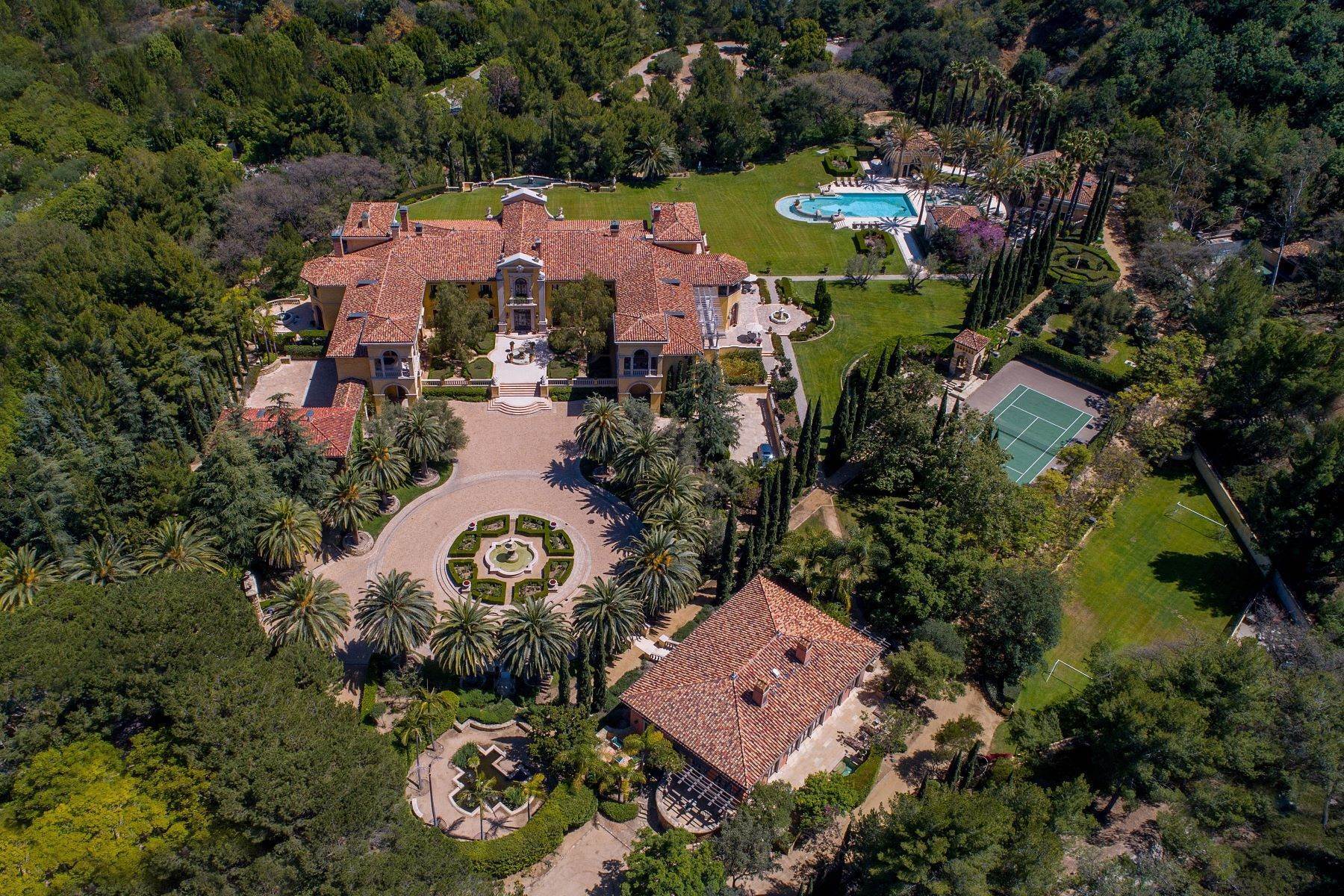 6. Single Family Homes por un Venta en 67 Beverly Park Court, 67,68, 69 Beverly Hills, California 90210 Estados Unidos
